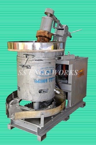 Semi-Automatic Semi Automatic Coconut Oil Extraction Machine