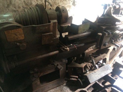 Old / Used Lathe Machine