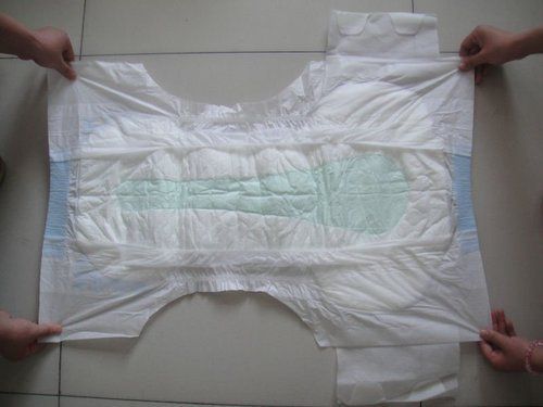 Disposable Adult Diaper - Soft Non-Woven Fabric, Ergonomic Fit for Maximum Comfort