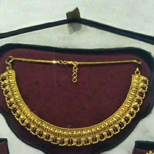 Ladies Designer Gold Necklace