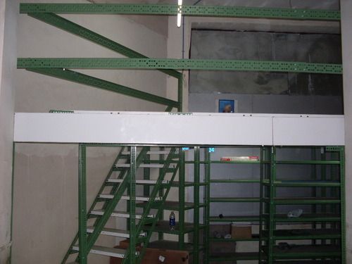 Sturdy Construction Tie Racks