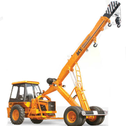 Pick and Carry Crane Rhino 90C