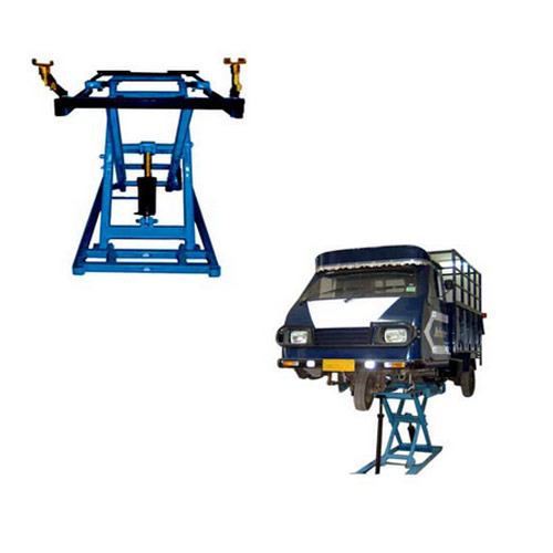 Durable Scissor Lift With Power Pack Three Wheeler at Best Price in