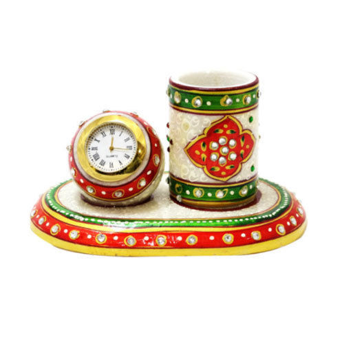 Table Round Clock And Pen Holder Weight: 840 Grams (G)