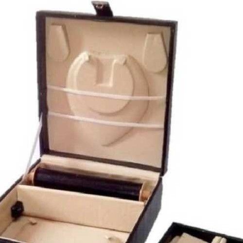 Small Leather Jewellery Box