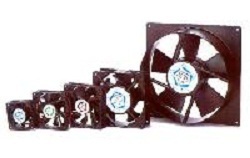 इंडस्ट्रियल कूलिंग फैन और ब्लोअर