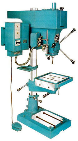 Drilling Cum Tapping Attachment Machine Application: For Hospital And Clinical Purpose