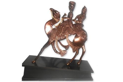 Metal Handicraft (Dhola Maru)