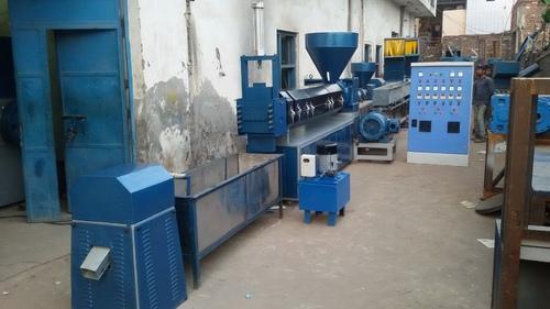 Fine Finish Plastic Extruder Plant