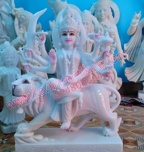  दुर्गा माता की प्रतिमा 