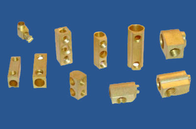 Golden Brass Electrical Connectors For Supplying Direct Current (Dc) Power