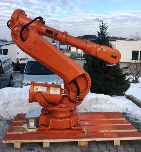 Industrial Robot Arm (ABB IRB 6640 M2004)