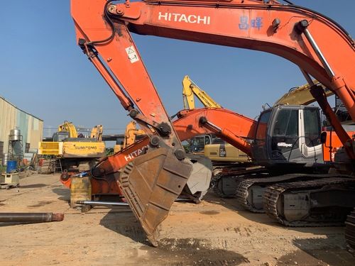 Used Construction Machinery (Hitachi)