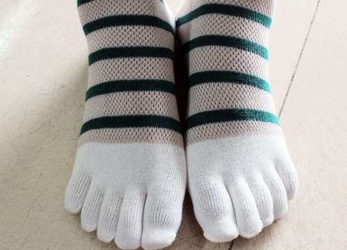 Men Cotton Bouncy Ankle Toe Sock sports and yoga socks