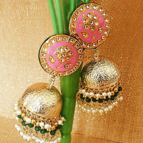 Attractive Jhumkas And Earings Density: 3.25 Gram Per Cubic Meter (G/M3)