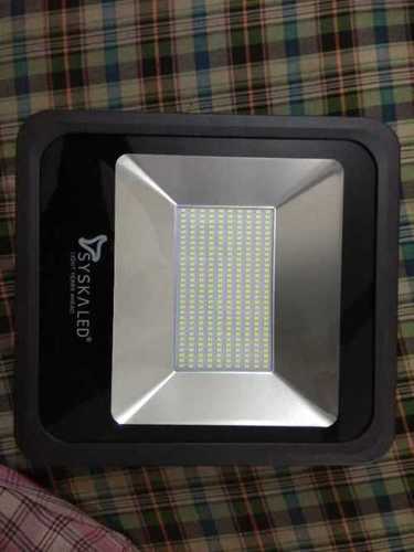  सिस्का एलईडी फ्लड लाइट (120W) 
