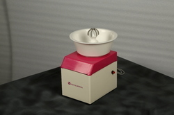 Red Coconut Scrapper With Juicer