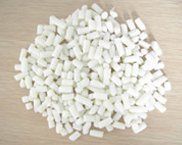 Soap Noodles - Top White Noodles, 1.2 cm Long x 0.8 cm Diameter, Free From Objectionable Odours - Produced by Neutralization of Distilled Fatty Acid