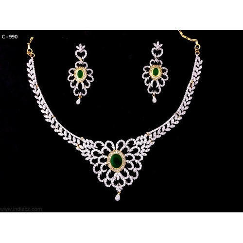 Long Lasting Stylish Necklace Set