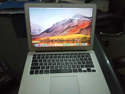  Apple Macbook Air A 1466