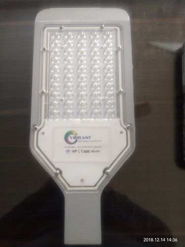 Energy Efficient LED Street Light