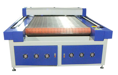 Automatic Feeding Fabric Cloth CNC CO2 Laser Cutter Machine