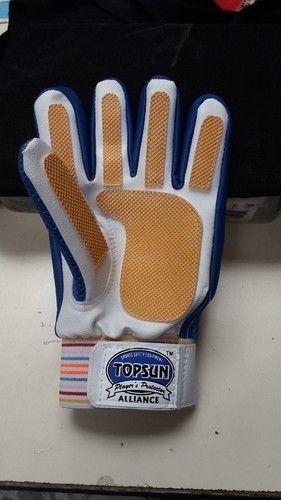 Supreme Football Gloves at Best Price in Jalandhar, Punjab