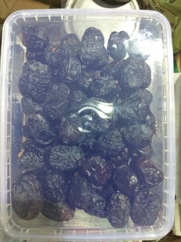 Box Packed Dry Dates