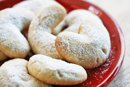 Extremely Fresh Almond Crescent Cookies