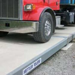 White Truck Scale With Steel Platform