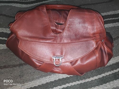 Designer Ladies Leather Purse