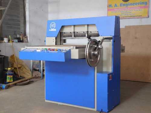 Zig Zag Cloth Sample Cutting Machine