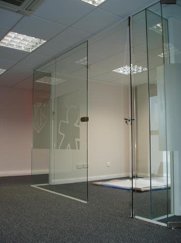 Frameless Glass Partition Installation Service At Best Price In Noida Frameless Glass Partition Installation Service At Best Price In Noida