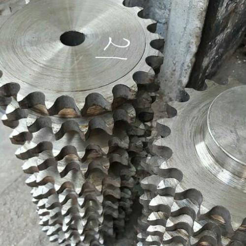 Roller Chain Sprocket - Superior Quality Material, Precision Engineering | Built to Exceed Customer Expectations