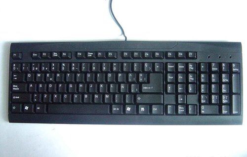 Black Wired Computer Keyboard For Pc And Laptop