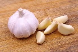 Organic Peeled Garlic