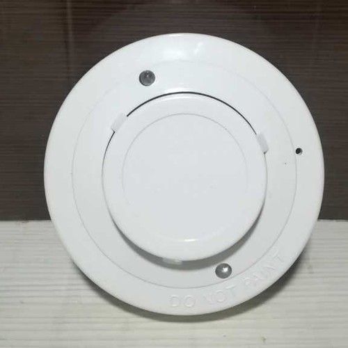 Optical Smoke Detector - 2 Wire, 9V to 33V DC Supply, Maximum 15 mA Current | Ideal for Slow-Burning Fires