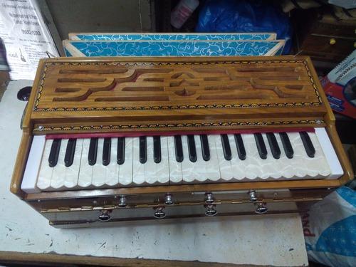 2 Line Comdandi Harmonium Application: Festivals