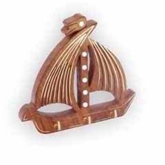 Various Colors Are Available Sheesham Wood Key Hanger