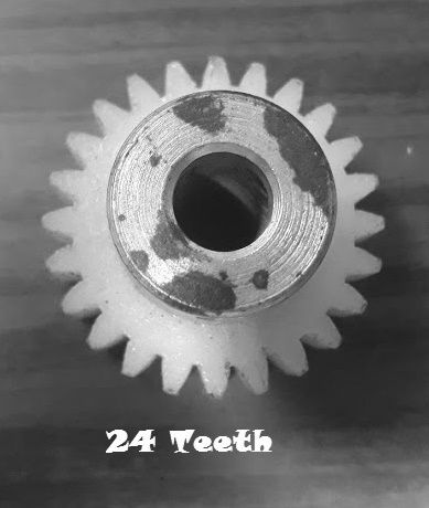 White Color 24 Teeth Gear