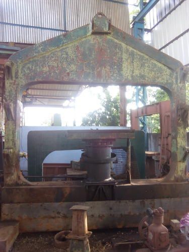 Reasonable Price Hydraulic Press (200 Tons)