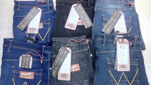 Customs Seized Branded Men Denim Jeans With Bill