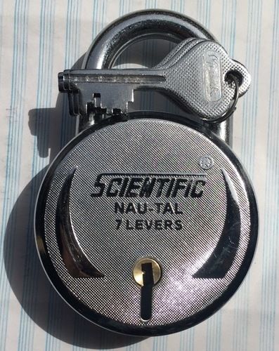 Light Weight Iron Padlocks - High Grade Raw Material, Multiple Sizes Available | Enhanced Security Feature, National Market Recognition