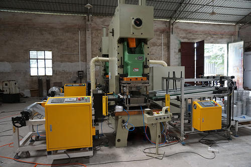 Auto Foil Container Making Machine