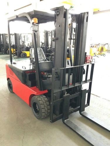 2 Ton 4 Wheel Electric Forklift