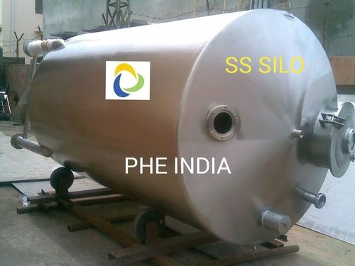 SS Milk Storage Tank