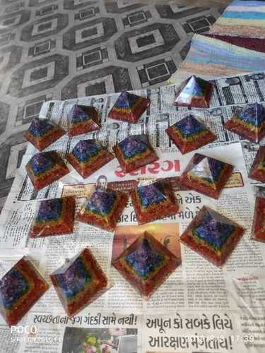 7 Chakra Oregon Pyramid Crystal