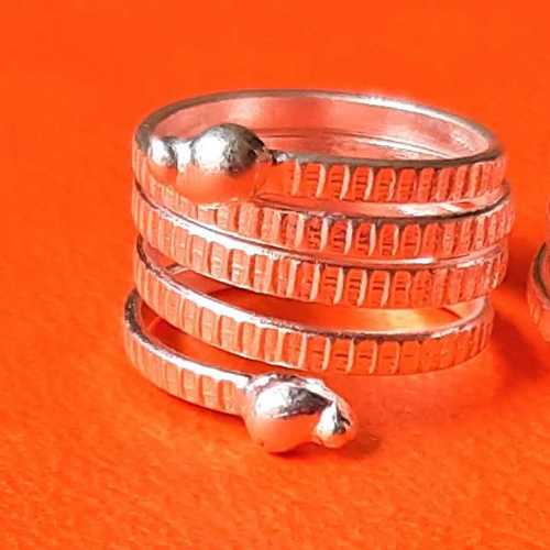 White Metal Toe Rings Gender: Women