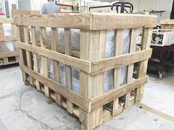 Brown Rubber Wood Packing Crates Size: Custom