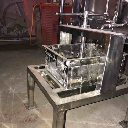 Manual Paneer Press Machine